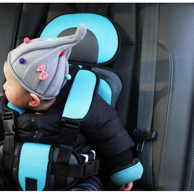 PORTABLE CAR SEAT